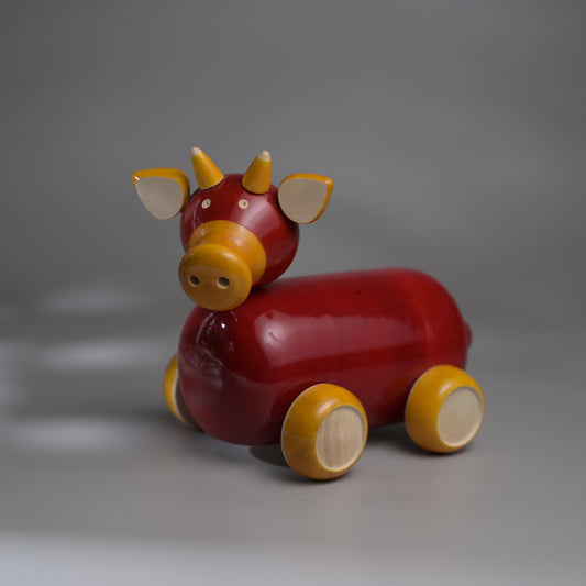 MISSY MOO Cow push toy