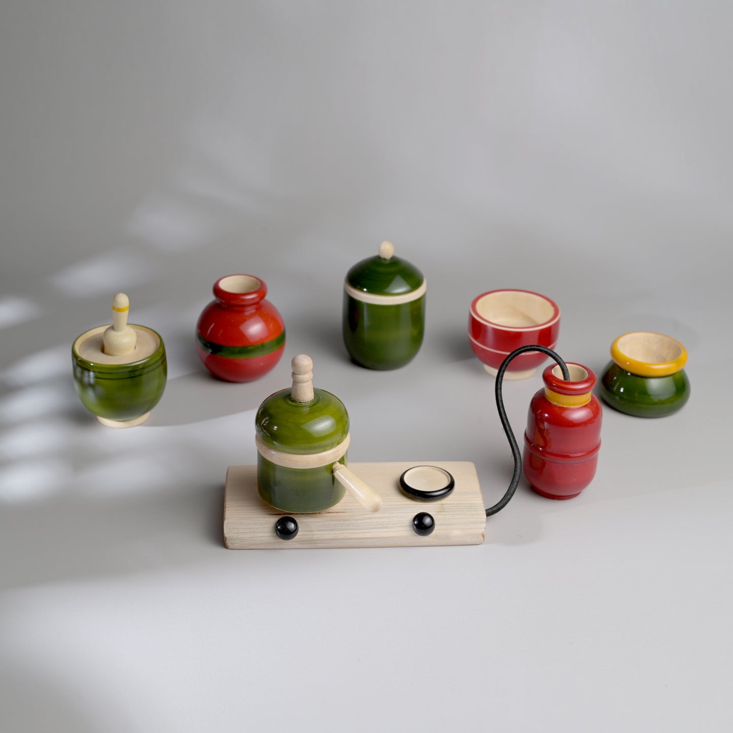 THE KITCHEN SET