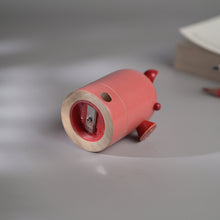 Load image into Gallery viewer, PINK OINKSTON Sharpener