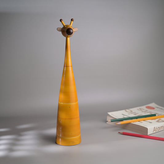 NECKLES COLOURING BOX