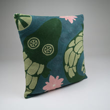 Load image into Gallery viewer, Snappy Crewel Cushion