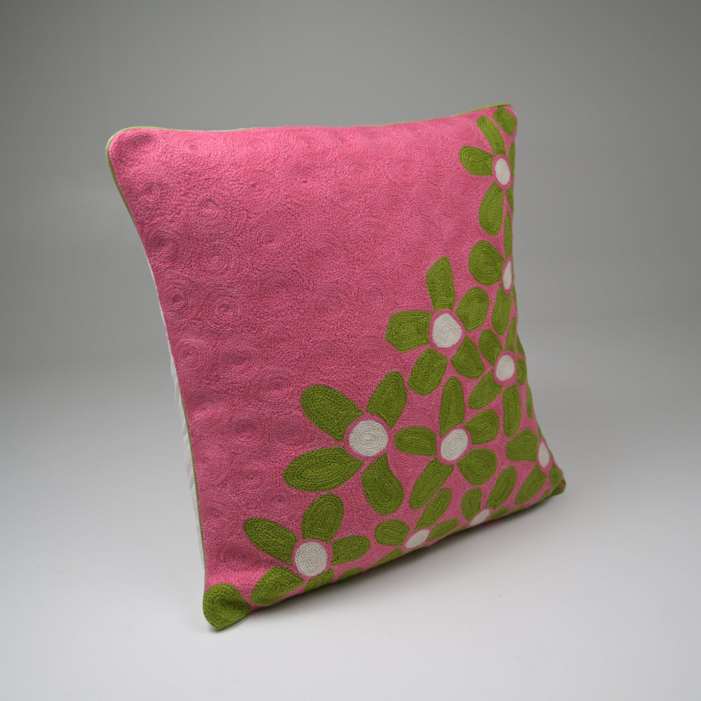 Woolsworth florals Crewel