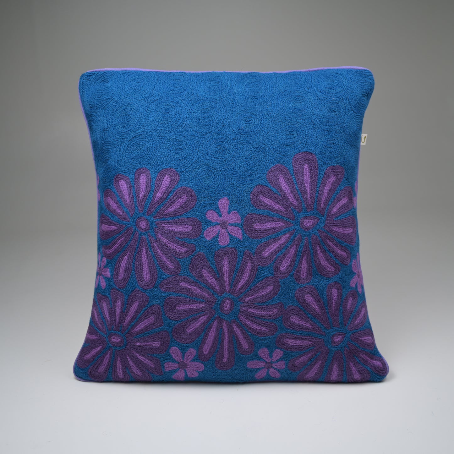 Bumbledore florals Crewel