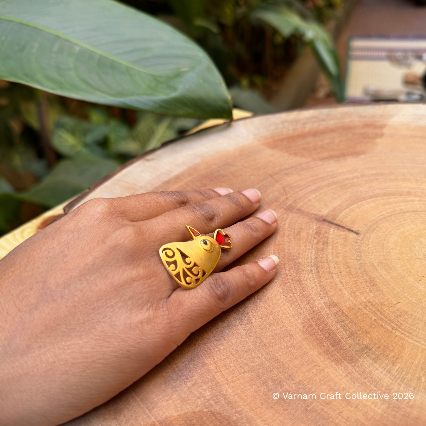 DAWNOLD FINGER RING