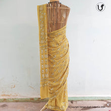 Load image into Gallery viewer, FLORAL BLOOMS SAREE