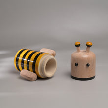 Load image into Gallery viewer, BUMBLEDORE COLOURING BOX