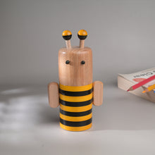 Load image into Gallery viewer, BUMBLEDORE COLOURING BOX