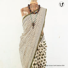 Load image into Gallery viewer, POLKA N CUBES in green