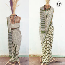 Load image into Gallery viewer, POLKA N CUBES in green