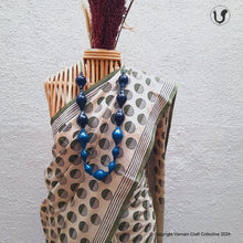 Load image into Gallery viewer, HALF-MOON Saree in green