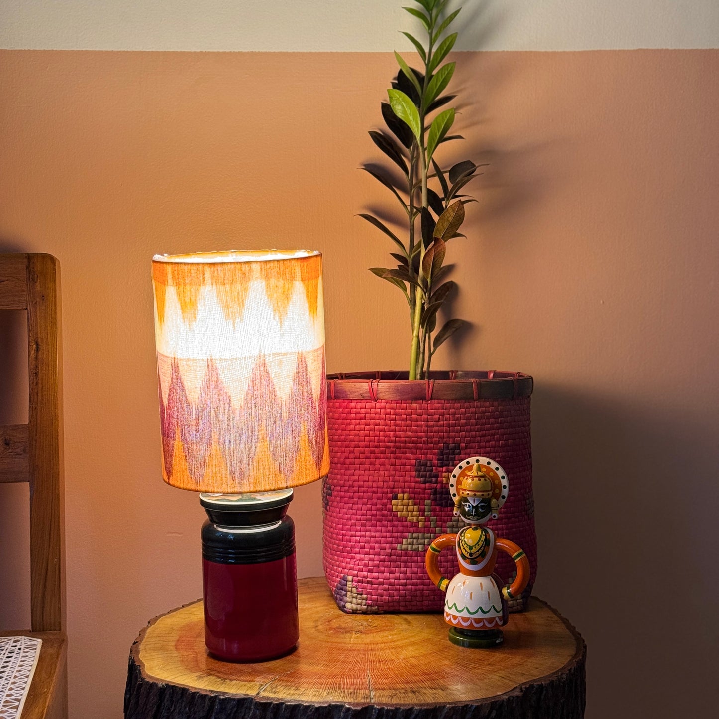 BARNI BASE RED GREEN ~ 6X8" RED ORANGE IKAT SHADE