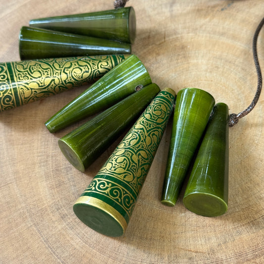 TRIKONES NAQQASHI GREEN 04