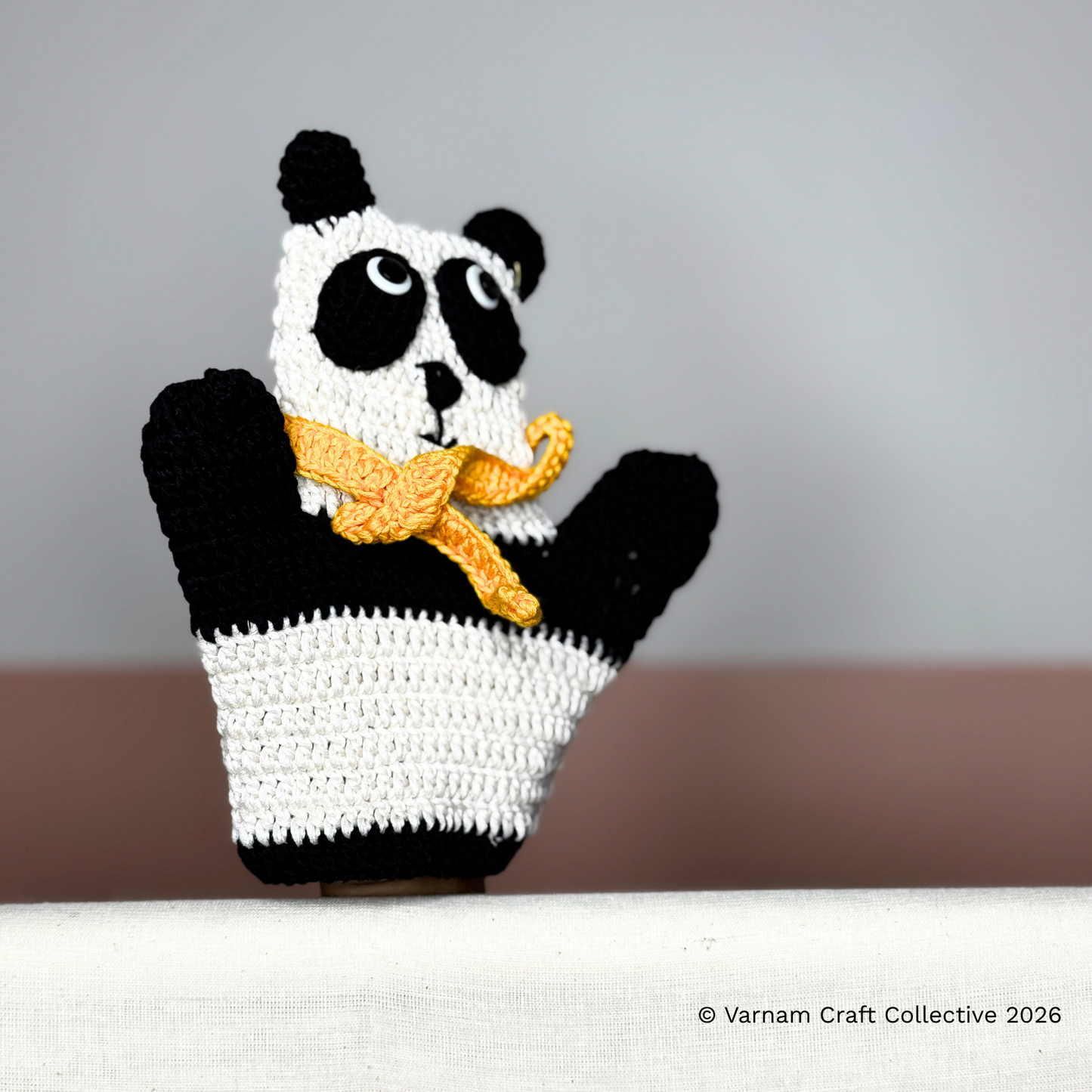 COSMO HAND PUPPET