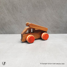 Load image into Gallery viewer, FIRE ENGINE