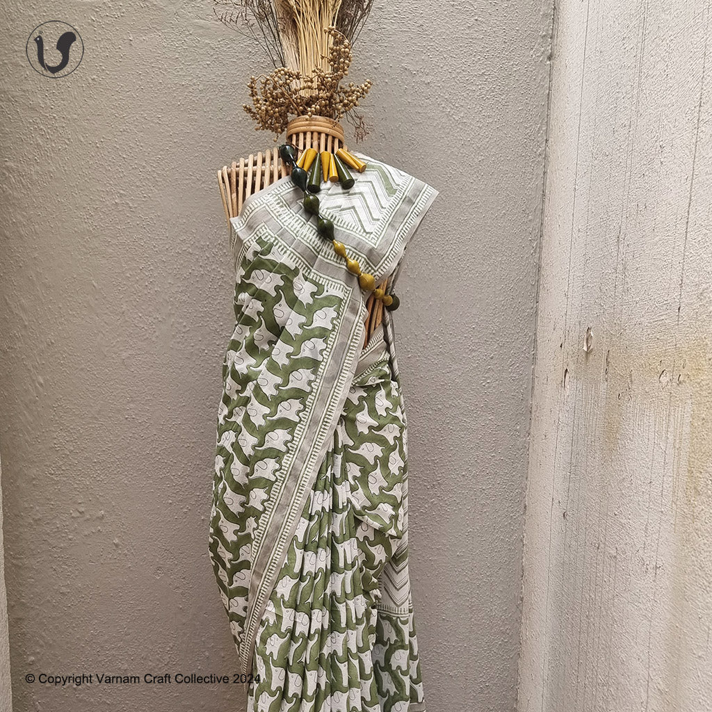 THE TRUMPET Saree (Green)