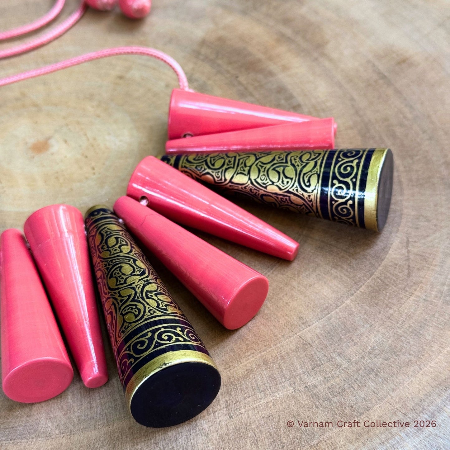 TRIKONES NAQQASHI PINK 05
