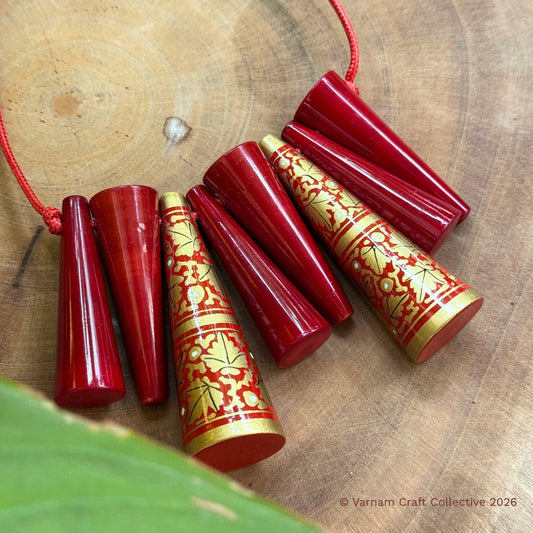 TRIKONES NAQQASHI RED 17