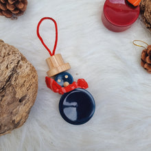 Load image into Gallery viewer, FLAKY SNOWMAN HANGERS (single)