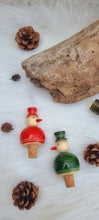 Load image into Gallery viewer, FLAKY SNOWMAN bottle stoppers (a pair)