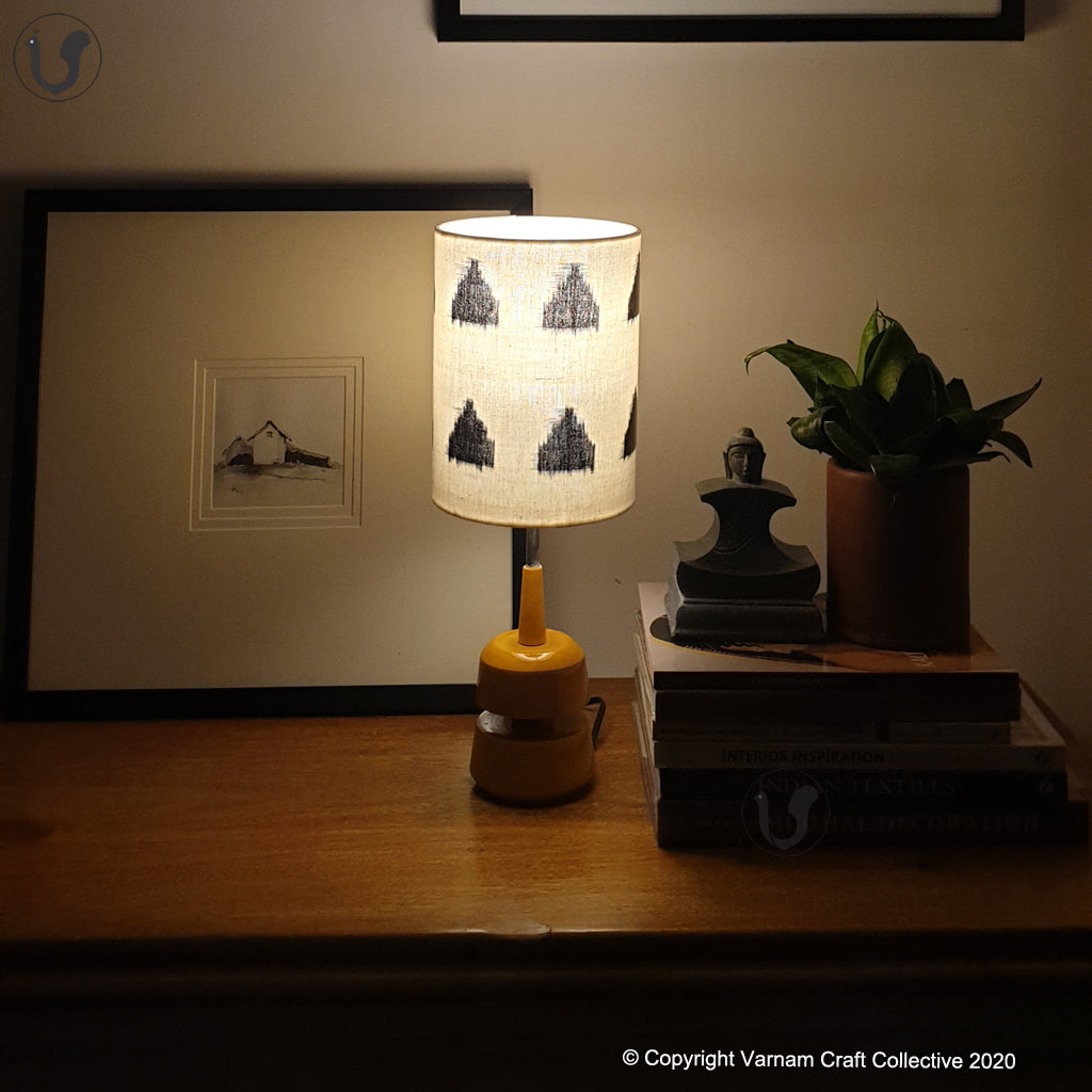 MINI TRIKONE ~ 6X8" GOPURA IKAT