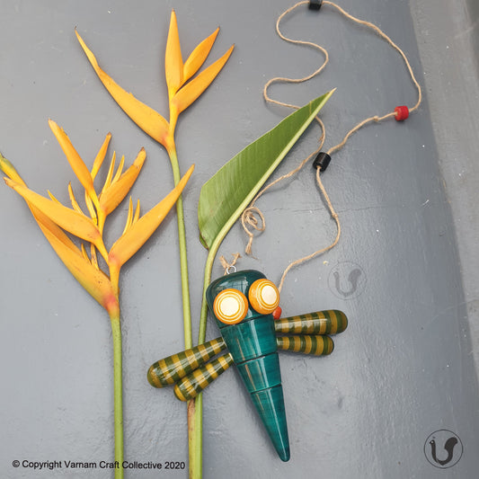 BIG DRAGONFLIES (striped)