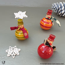 Load image into Gallery viewer, DANCING FLAKY