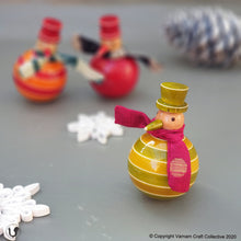 Load image into Gallery viewer, DANCING FLAKY