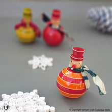 Load image into Gallery viewer, DANCING FLAKY