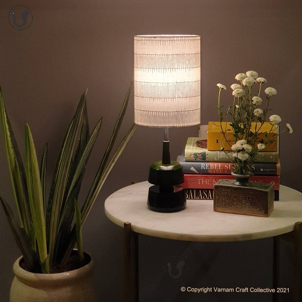 MINI TRIKONE Black ~ 6X8" BLACK STRIPES IKAT