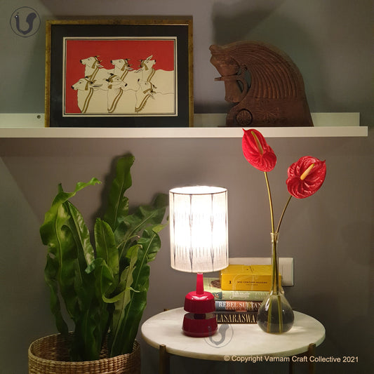 MINI TRIKONE Red ~ 6X8" BLACK RAIN IKAT