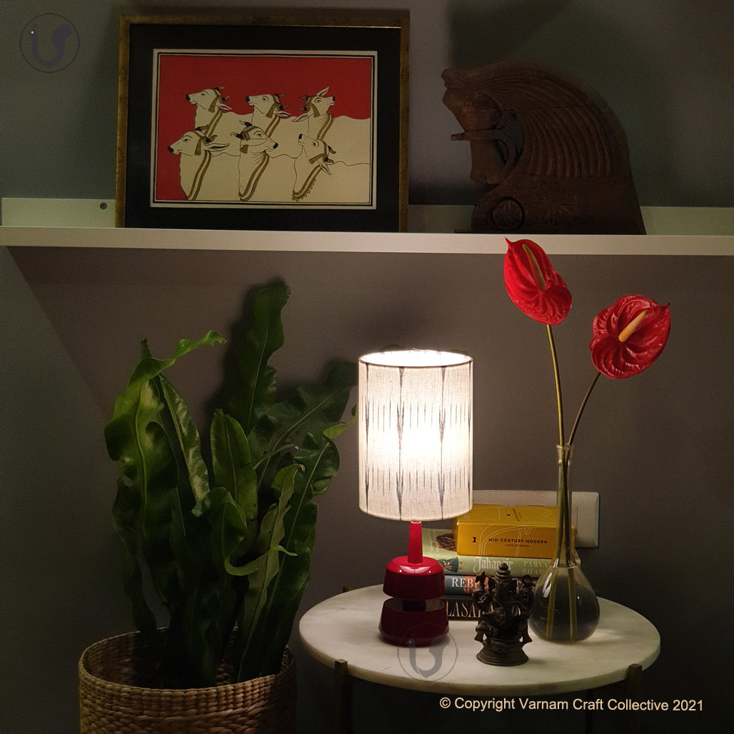 MINI TRIKONE Red ~ 6X8" BLACK RAIN IKAT