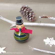 Load image into Gallery viewer, DANCING FLAKY