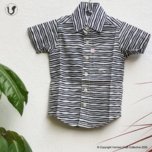 Load image into Gallery viewer, STRIPES in black (Kids)