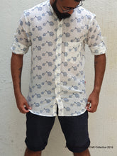 Load image into Gallery viewer, SLIPPY SLOPS snails in Blue (full sleeves)