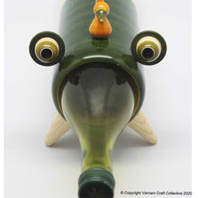 Load image into Gallery viewer, SNAPPY THE CROC wine bottle holder