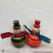 Load image into Gallery viewer, DANCING FLAKY