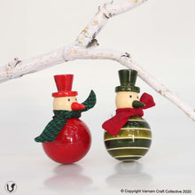 Load image into Gallery viewer, DANCING FLAKY