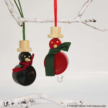 Load image into Gallery viewer, FLAKY SNOWMAN HANGERS (single)