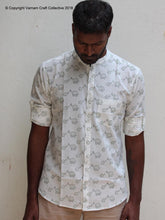 Load image into Gallery viewer, SLIPPY SLOPS snails in green (full sleeves)