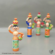 Load image into Gallery viewer, LADY WITH POT (single)