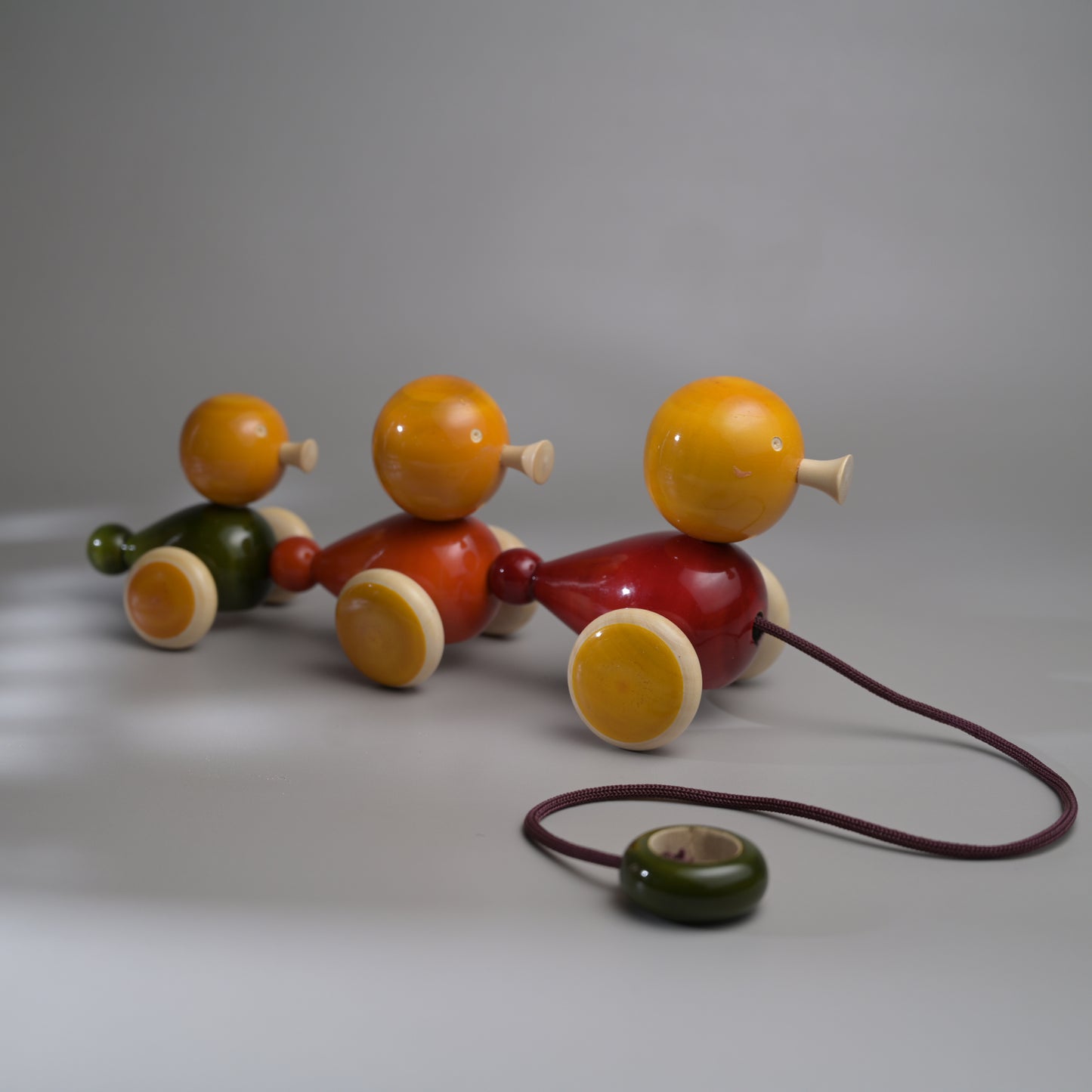 QUACKERS duck family pull toy