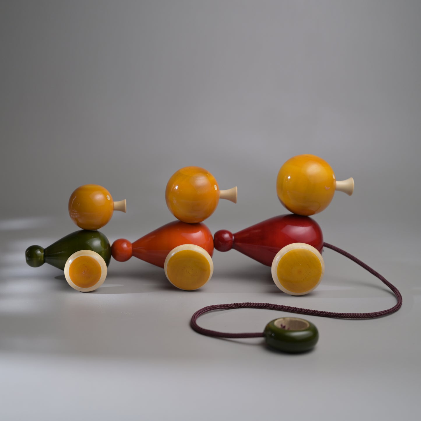 QUACKERS duck family pull toy