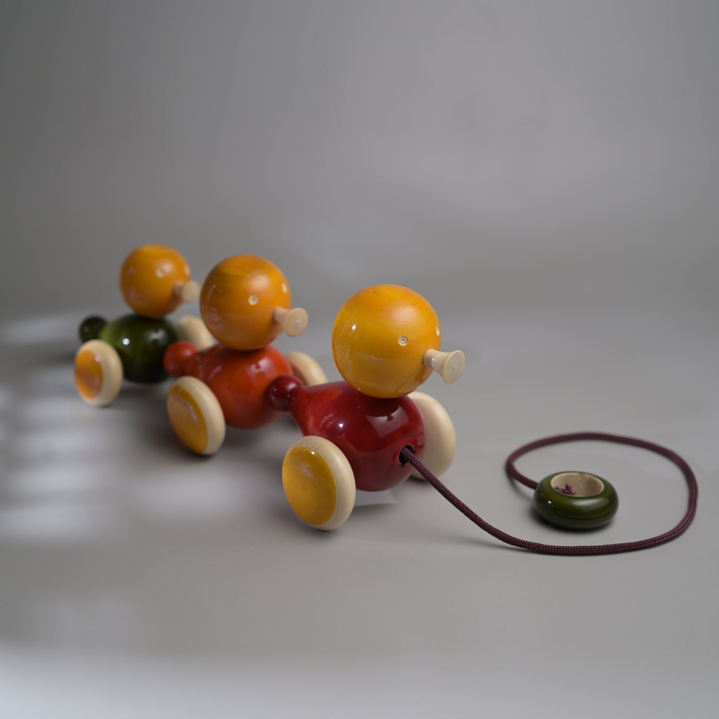 QUACKERS duck family pull toy