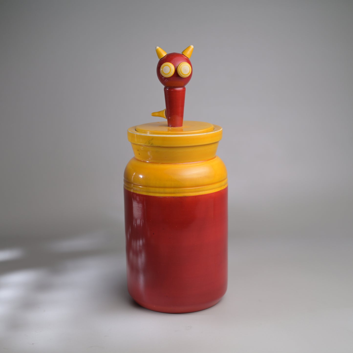 BEKKU BARNIS (single) Cat-on-a-jar