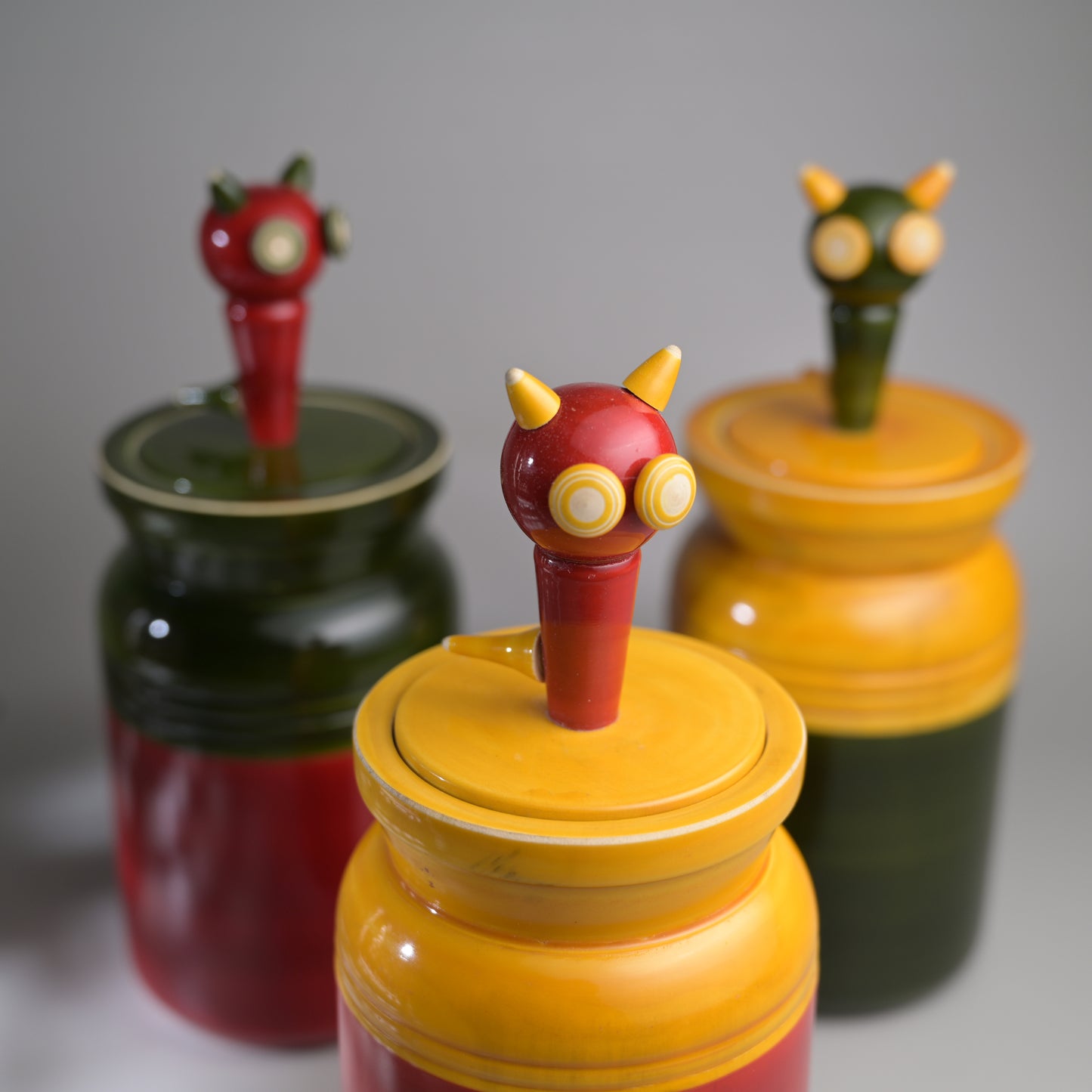 BEKKU BARNIS (single) Cat-on-a-jar