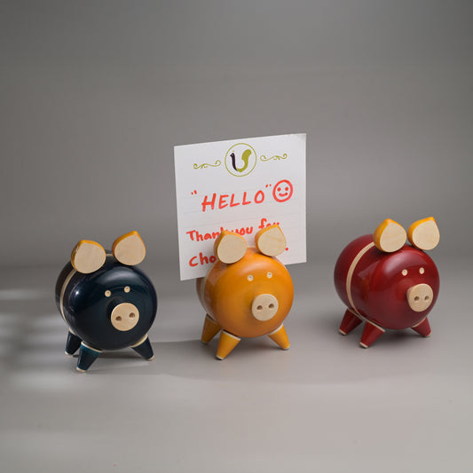 Oinkston note holder