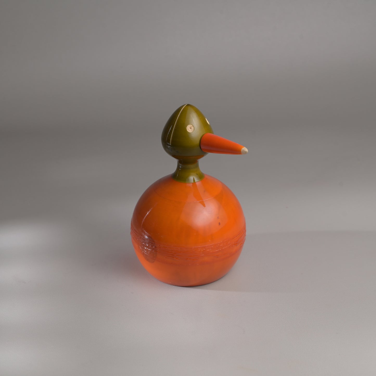GUBBI paperweight-n-photostands