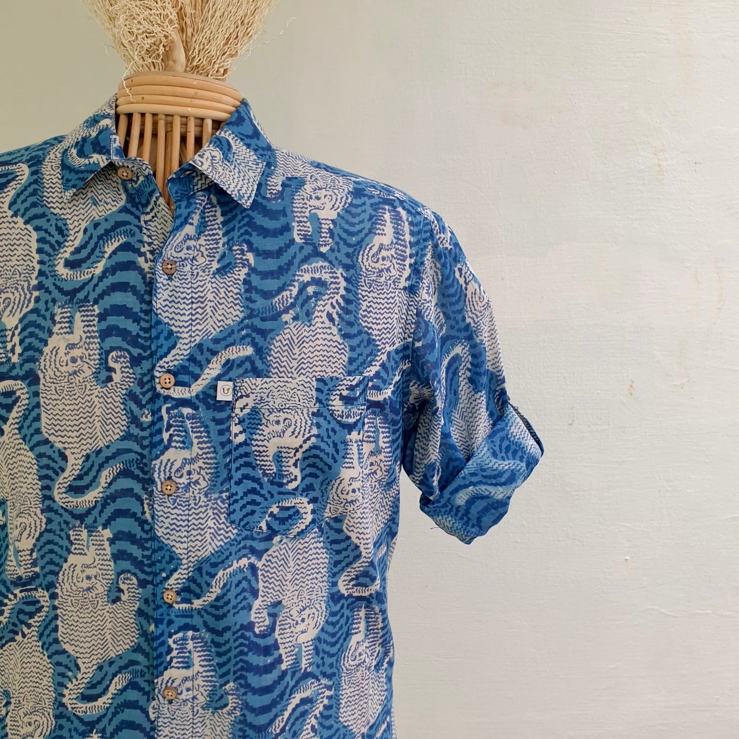 CROUCHING TIGERS (Full Sleeves)