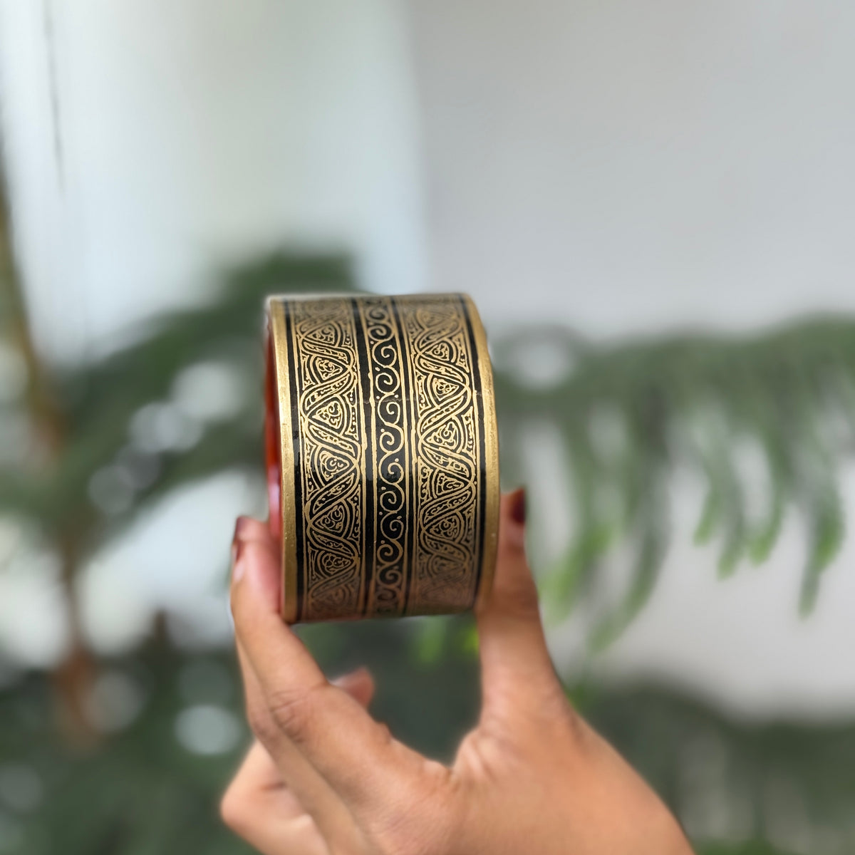 NAQQASHI DVITIYA THICK Black Gold/2.4