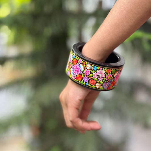 NAQQASHI DVITIYA THIN BLACK FLORALS/2.4